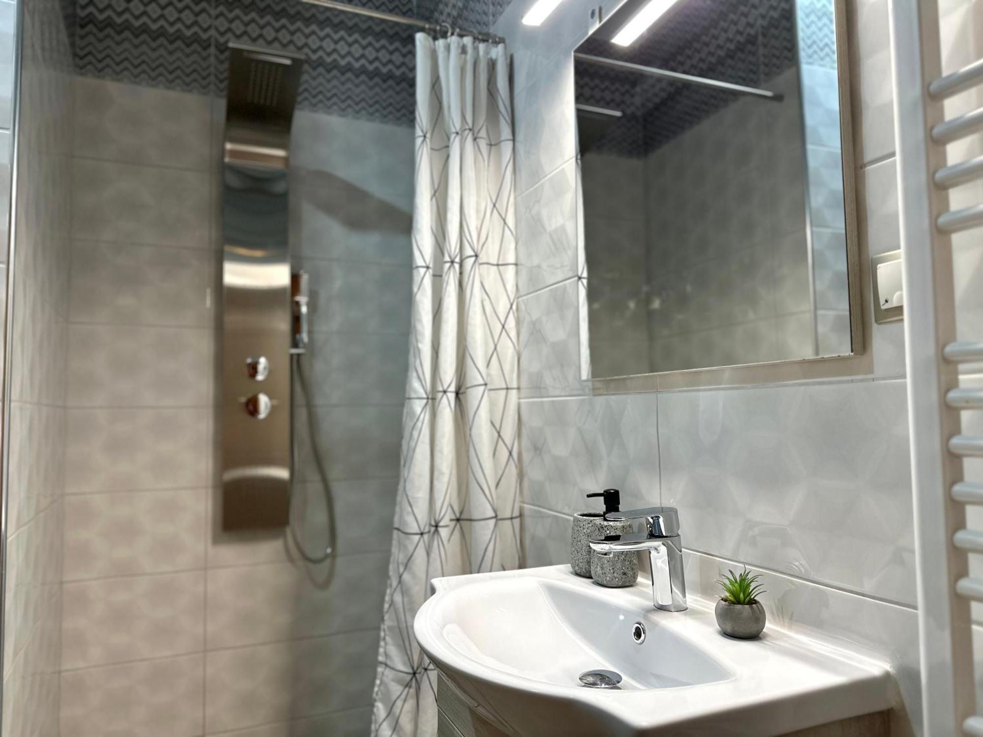 Εmerald Luxury Suite Thessaloniki Exterior foto