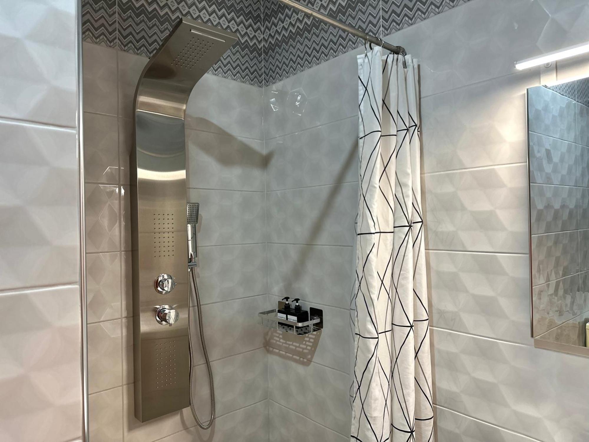 Εmerald Luxury Suite Thessaloniki Exterior foto