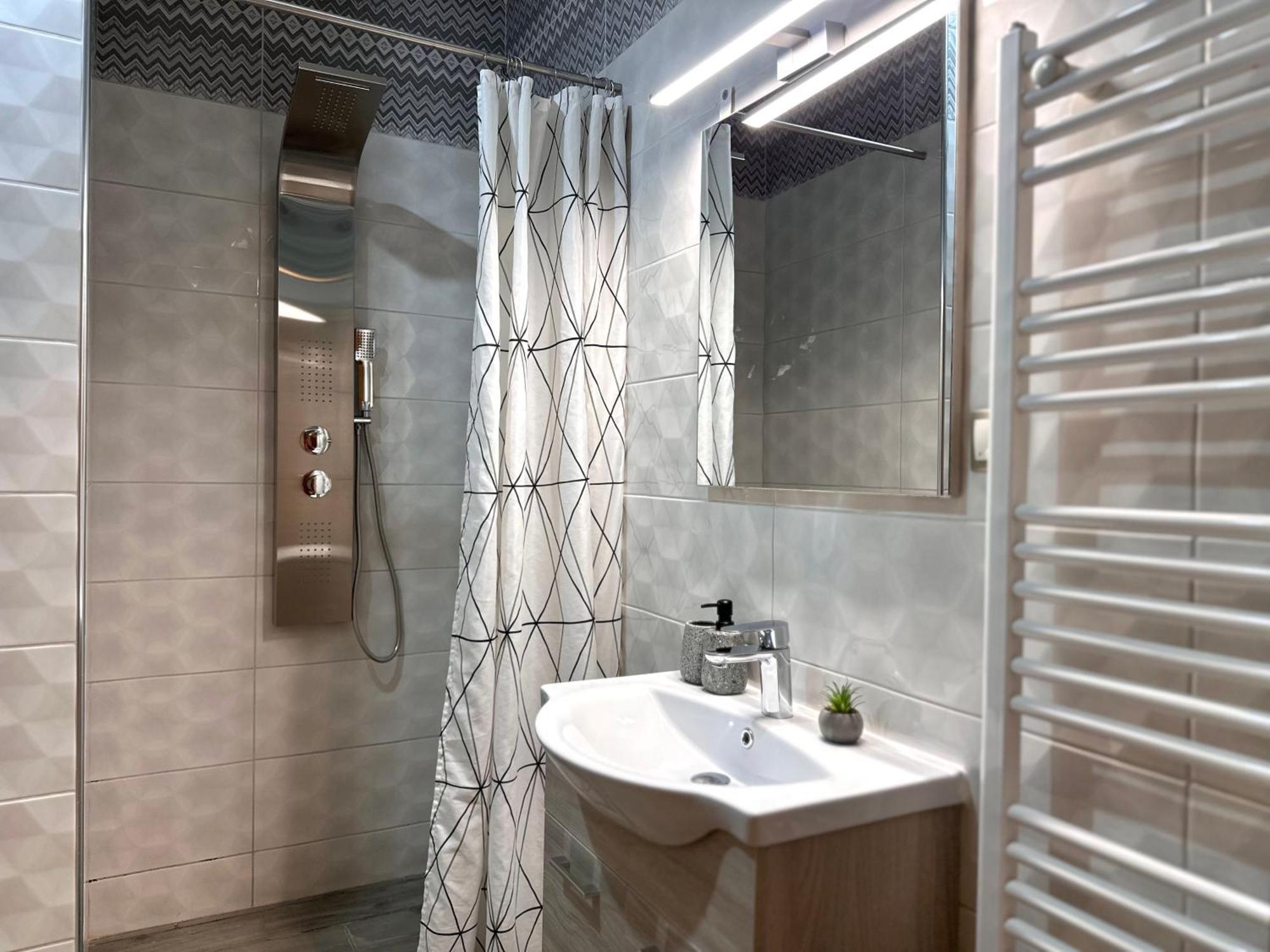 Εmerald Luxury Suite Thessaloniki Exterior foto